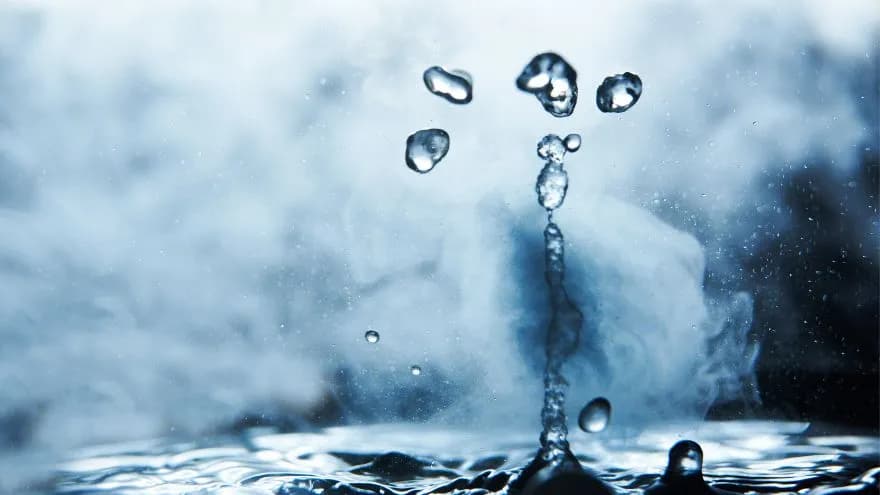 Bojler czy przepływowy ogrzewacz wody – co wybrać, by zaoszczędzić?