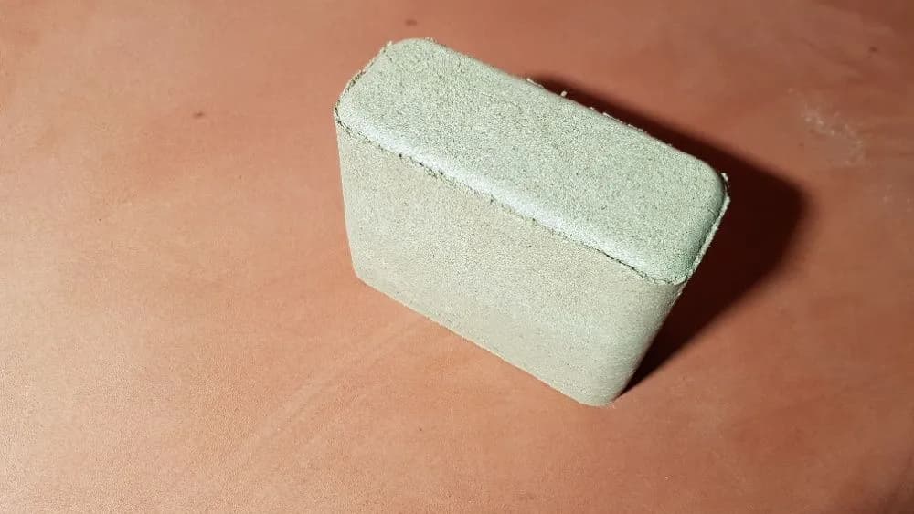 Ile kosztuje tona brykietu? Sprawdź ceny i uniknij przepłacania